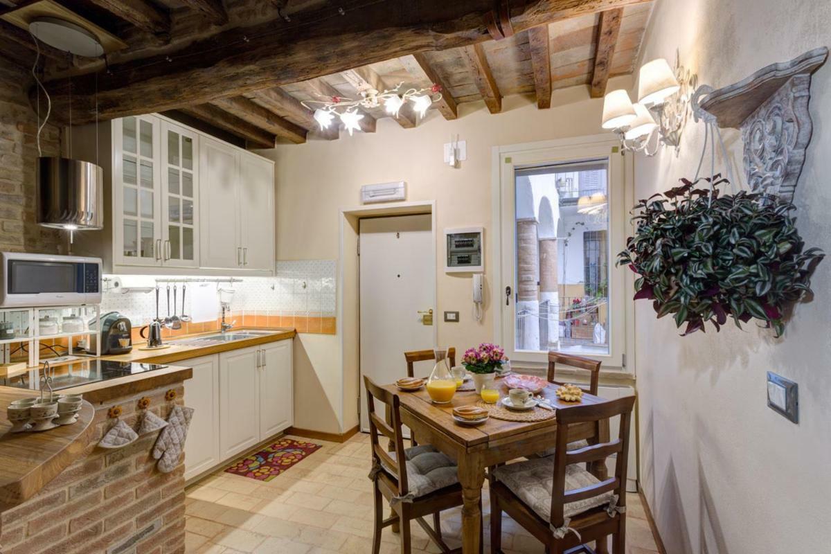 Le Stanze Di Rigoletto Bed & Breakfast Parma Luaran gambar